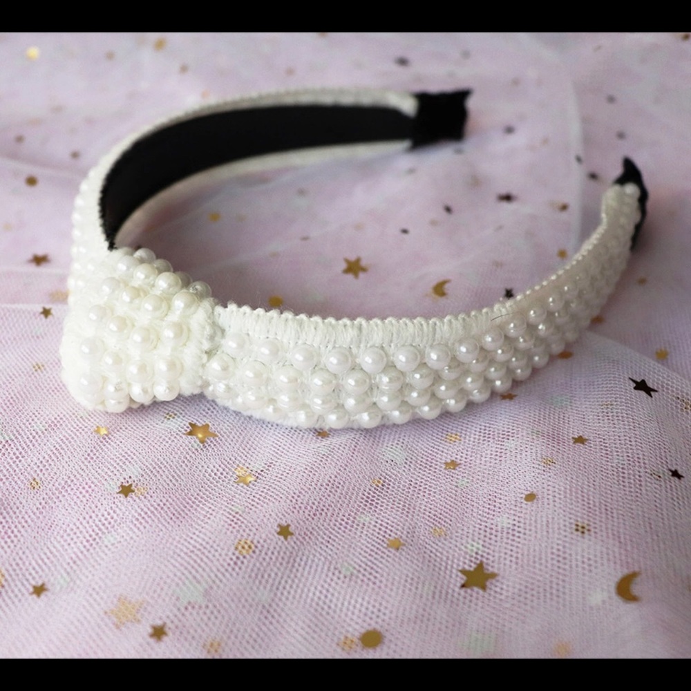 Pearl Knotted NWOT Headband crown